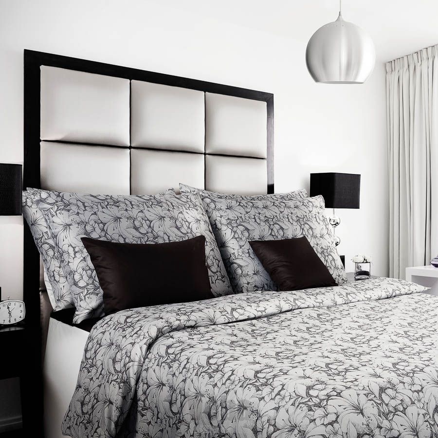 Luxusné damaškové posteľné obliečky Ornella Charly's sivočierna, Veba