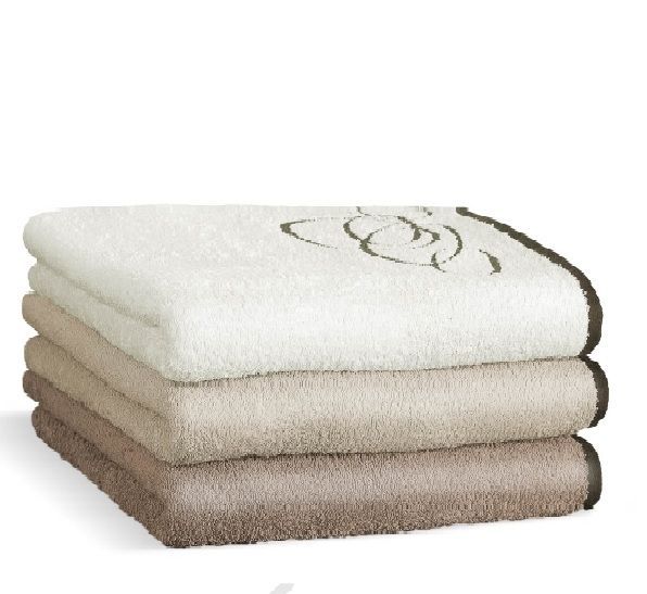 Savé a jemné uteráky a osušky Nora elipsy 450g / m2, Veba
