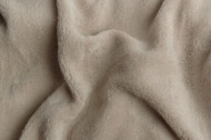 Kvalitná mikroflanelové prestieradlo šedohnedej farby Kikko šedej, | rozmer 180x200 cm.